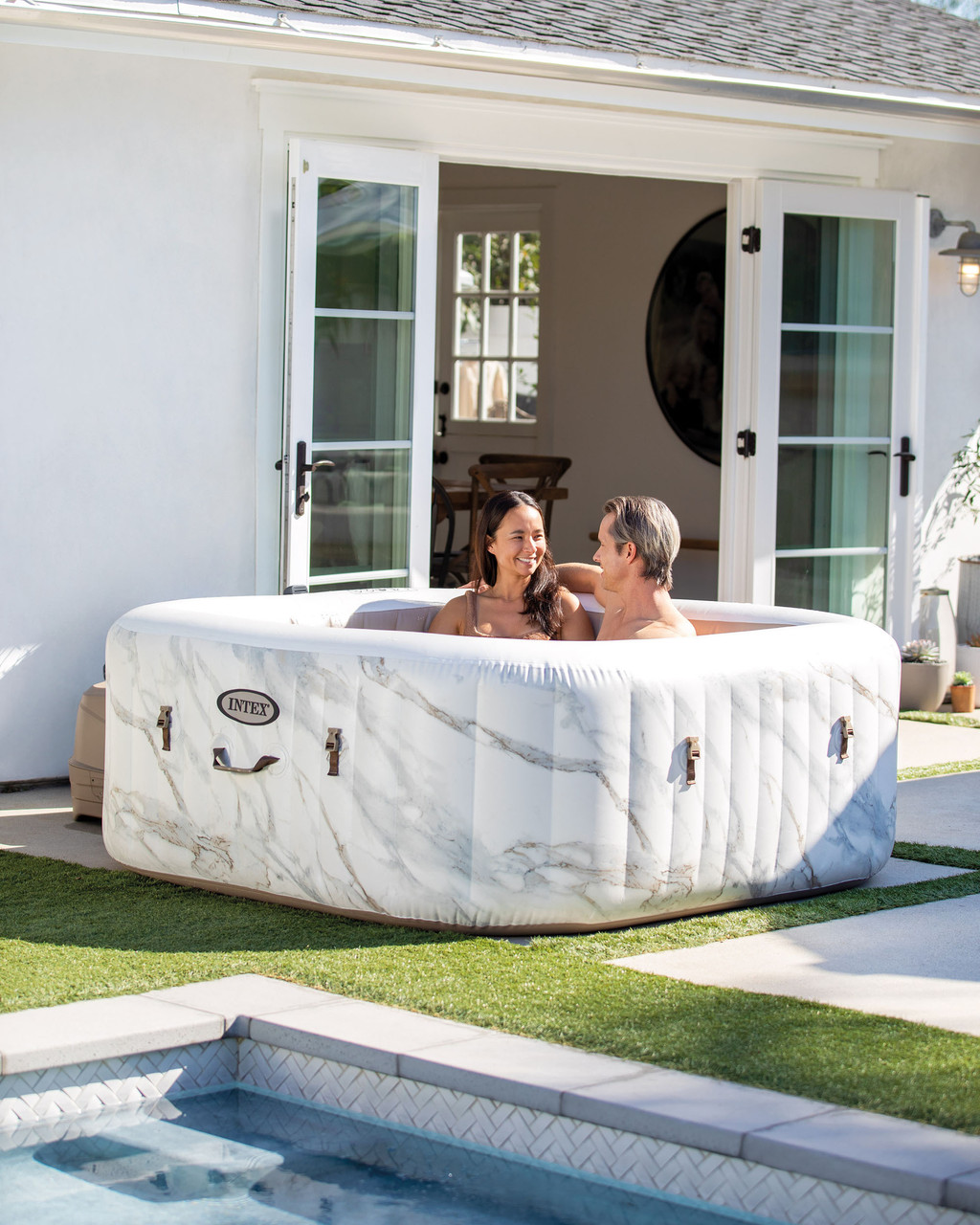 PureSpa™ Calacatta Jet and Bubble Deluxe Set - 4 Person