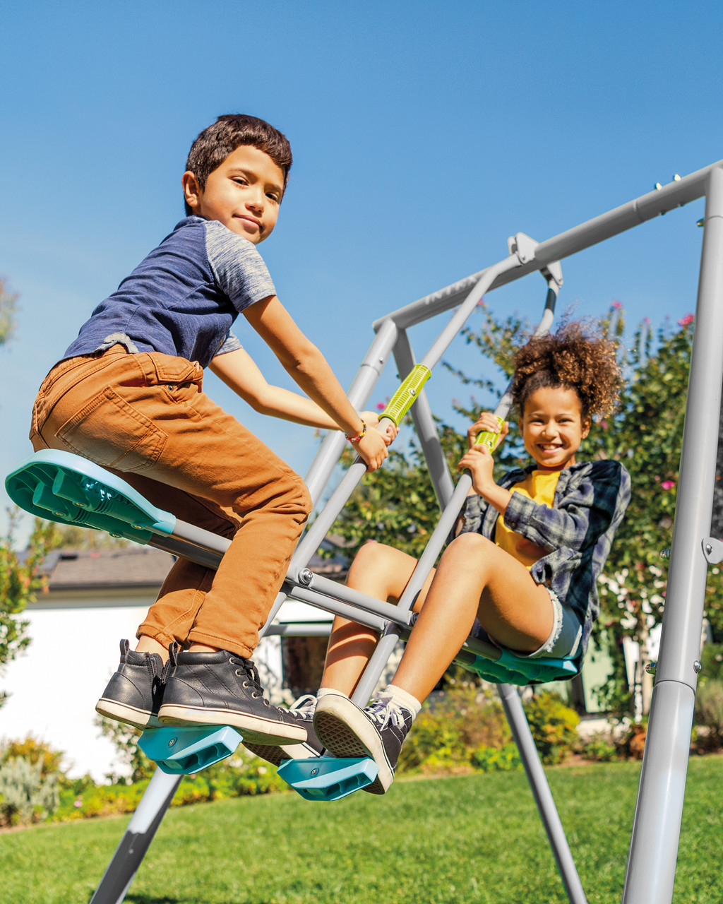 Swing & Glide Four Feature Gray Swing Set w/ FREE Trapeze Bar 7 Swing & Glide Four Feature Gray Swing Set w/ FREE Trapeze Bar