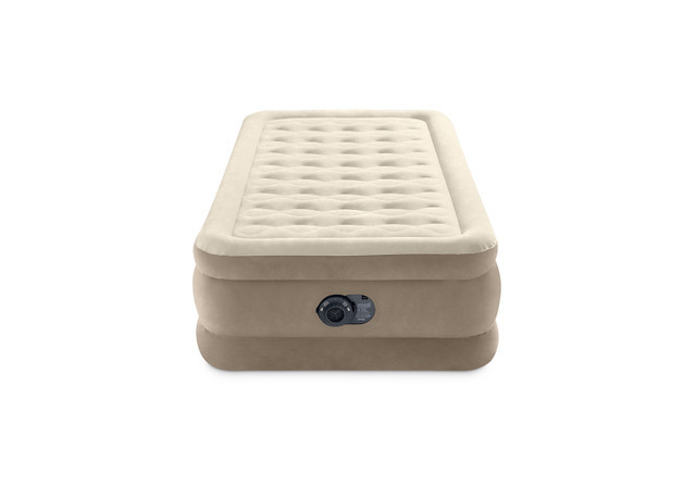 Dura-Beam® Deluxe Ultra Plush Air Mattress 18in. Twin w/ Built-In Electric Pump